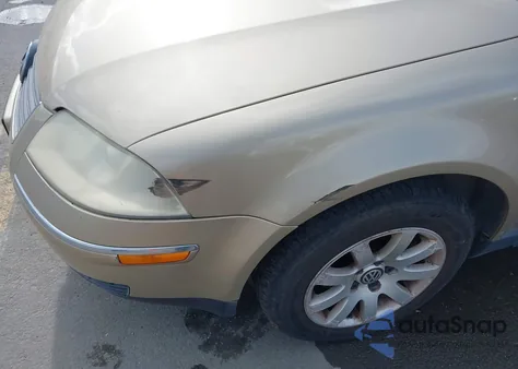 2001 Volkswagen Passat Gls z USA, uszkodzony, nr VIN WVWPD63B51E112431